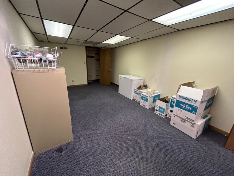 More Photos Of 198 George St, Beckley Research And Development For Lease