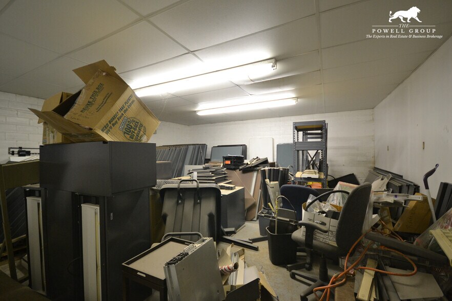 More Photos Of 1111 N Avenue S, Lubbock Warehouse For Sale