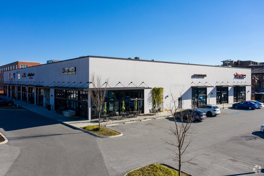 More Photos Of 300 Cherokee Blvd, Chattanooga General Retail For Lease