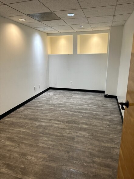 More Photos Of 118 N State College Blvd, Fullerton Medical For Lease