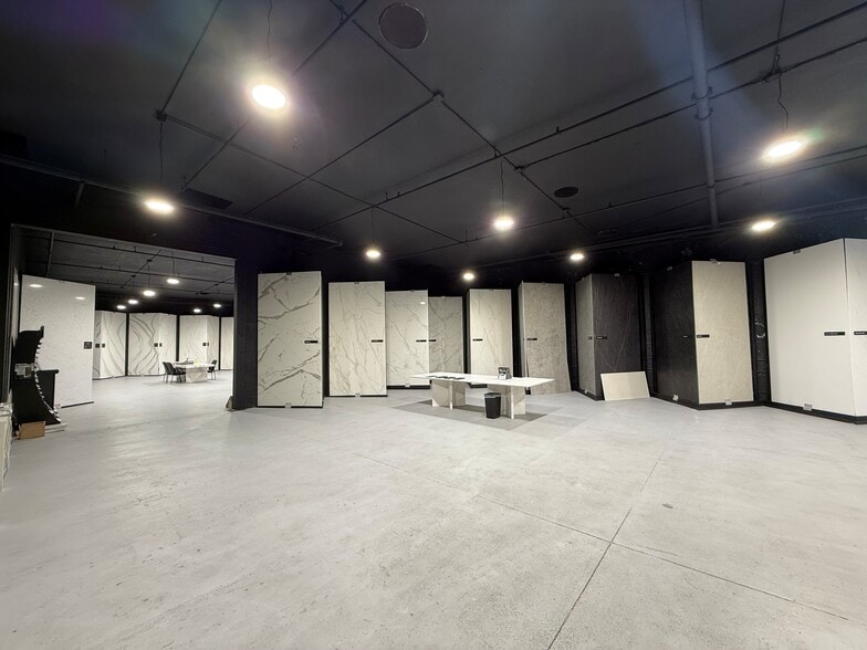 More Photos Of 7322-7324 Atoll Ave, North Hollywood Warehouse For Lease