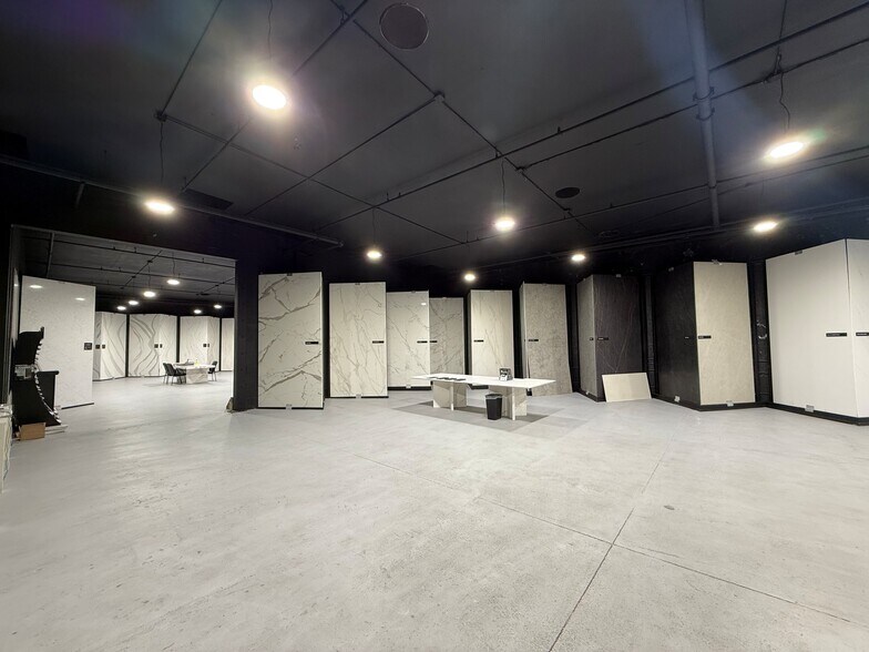 More Photos Of 7322-7324 Atoll Ave, North Hollywood Warehouse For Lease