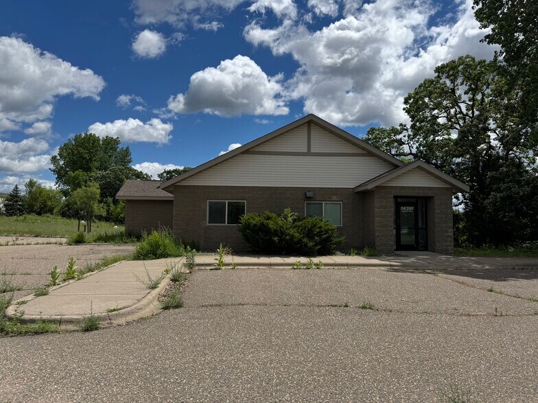 More Photos Of 14391 Azurite St NW, Ramsey Office For Sale