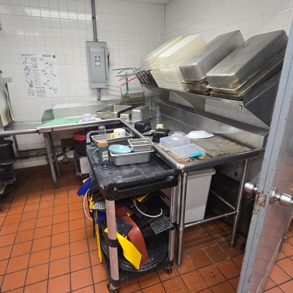 More Photos Of 2045 Brice Rd, Reynoldsburg Restaurant For Lease