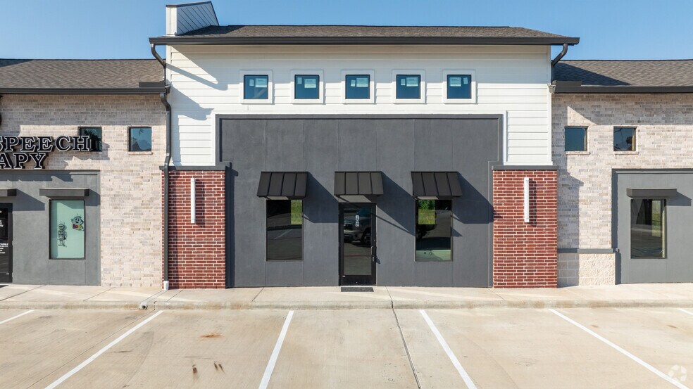 More Photos Of 11606 Westlock Dr, Tomball Medical For Sale