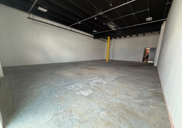 More Photos Of 2300-2340 W 8th Ave, Hialeah Radio TVTransmission Facilities For Lease