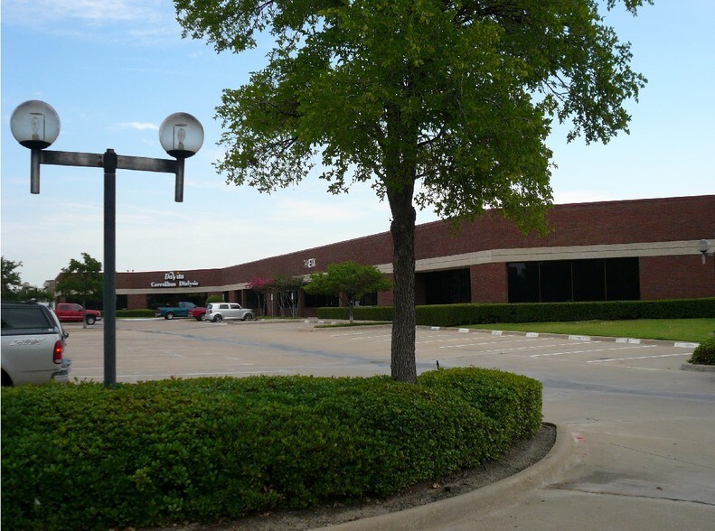 More Photos Of 1544 Valwood Pky, Carrollton Unknown For Lease