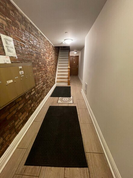 More Photos Of 212 E 35th St, New York Apartments For Sale