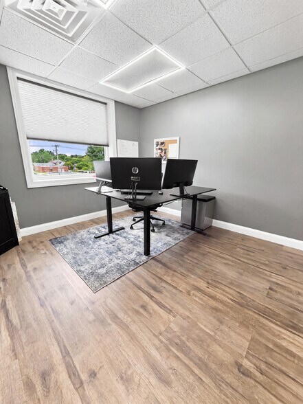 More Photos Of 505 Mitchell Ave, Syracuse Flex For Lease