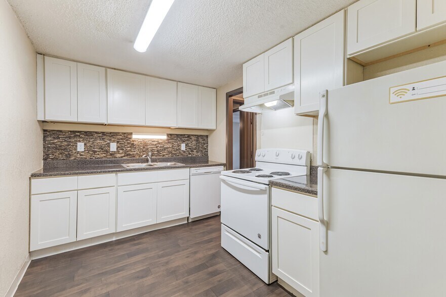 More Photos Of 1529 NE 39th Ave, Ocala Apartments For Sale