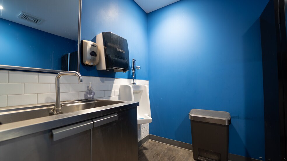 More Photos Of 6610 Shepherd Ave, Portage Distribution For Lease