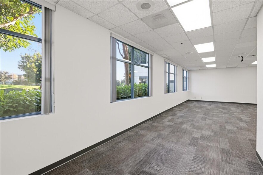 More Photos Of 12 Mauchly, Irvine Office Residential For Sale