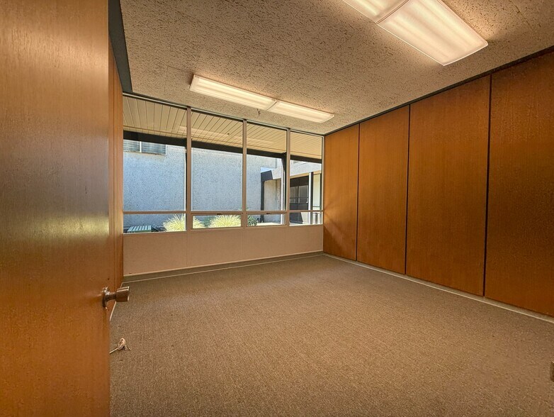 More Photos Of 2411 Old Crow Canyon Rd, San Ramon Showroom For Lease