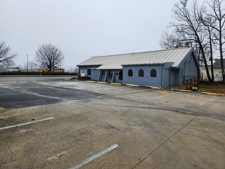 More Photos Of 138 S Cherry Rd, Rock Hill Office For Lease
