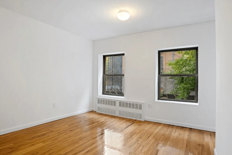 More Photos Of 10 Fort Greene Plz, Brooklyn Apartments For Sale
