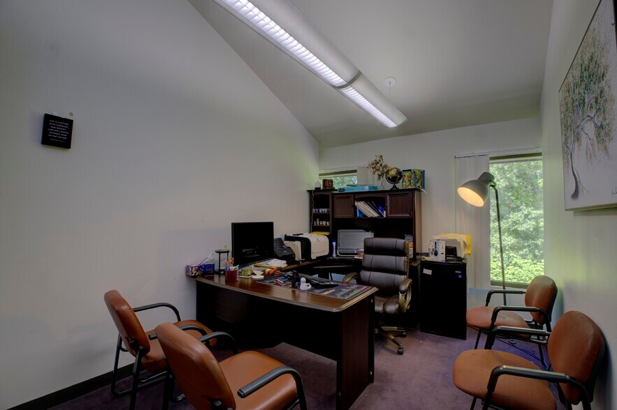 More Photos Of 111 Torrey St, Brockton Medical For Sale
