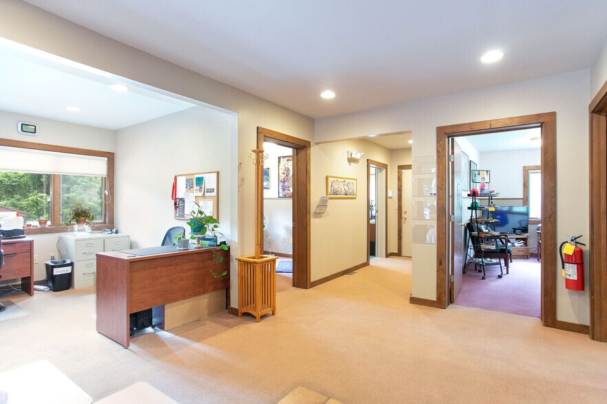 More Photos Of 2049 S Undermountain Rd, Sheffield Schools For Sale