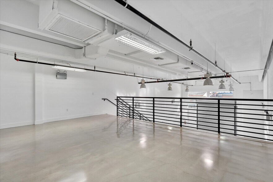 More Photos Of 64 NW 54th St, Miami Loft Creative Space For Sale