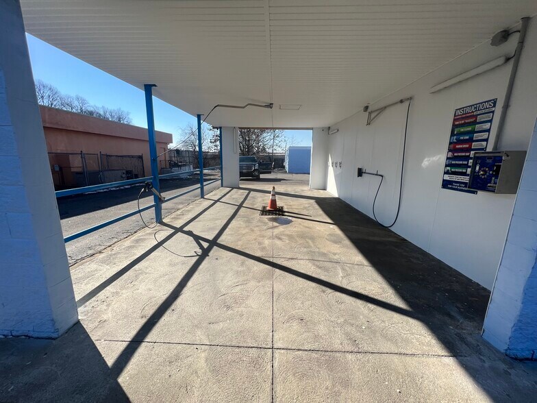 More Photos Of 2125 Washburn St, Scranton Carwash For Sale