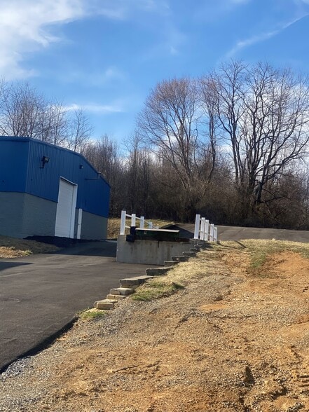 More Photos Of 4034 Pepperell Way, Dublin Warehouse For Lease