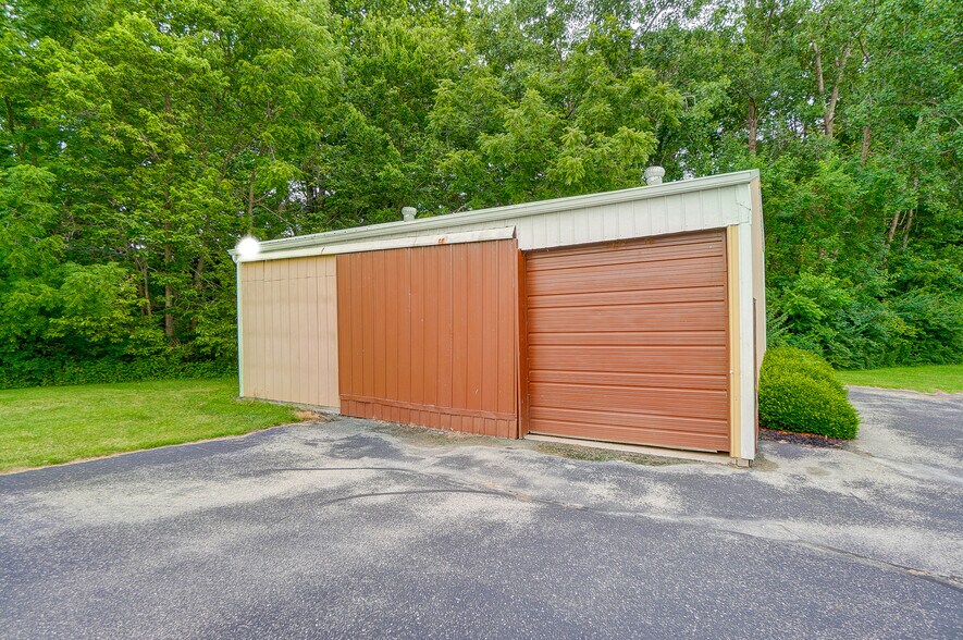 More Photos Of 350 Conley Dr, Enon Warehouse For Sale