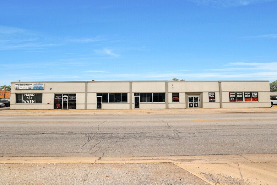 More Photos Of 1401-1403 N 25th Ave, Melrose Park Freestanding For Sale