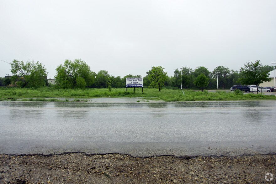 More Photos Of Shaenfield Rd & Loop 1604 @ Loop 1604, San Antonio Land For Lease