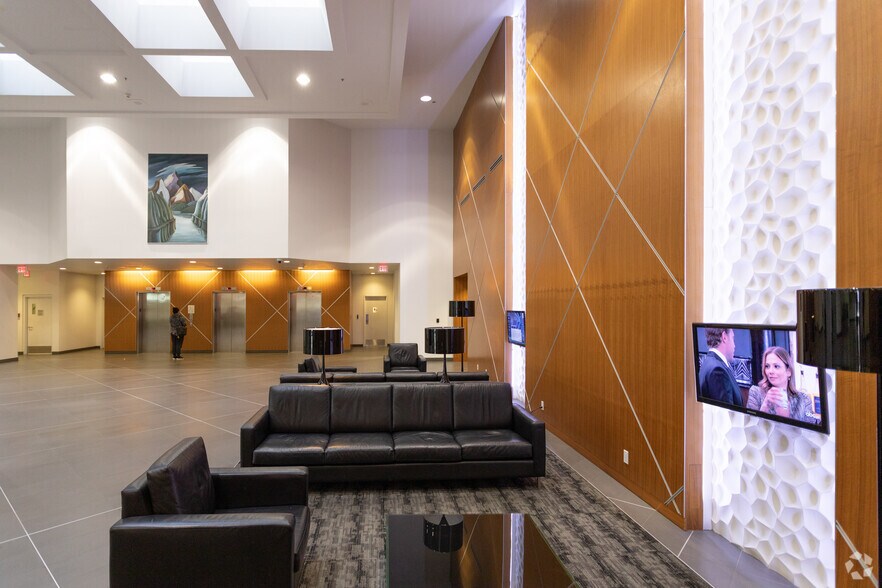 More Photos Of 221 W Esplanade, North Vancouver Office For Lease