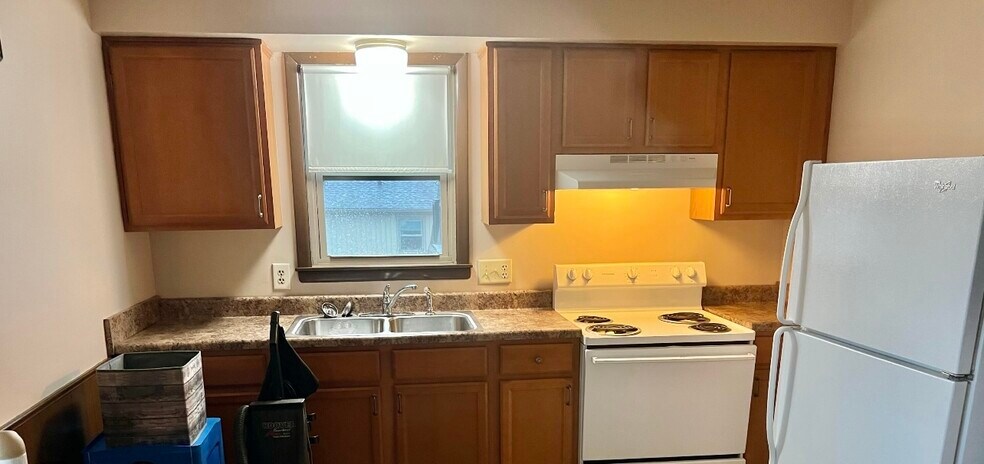 More Photos Of 205 Geri Ln, Richmond Office Residential For Sale