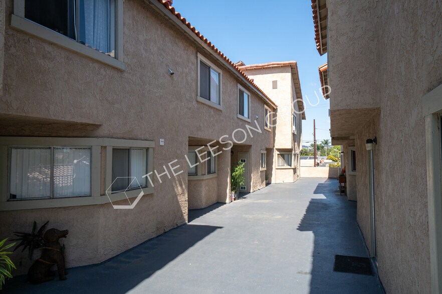 More Photos Of 1370 San Juan St, Tustin Apartments For Sale