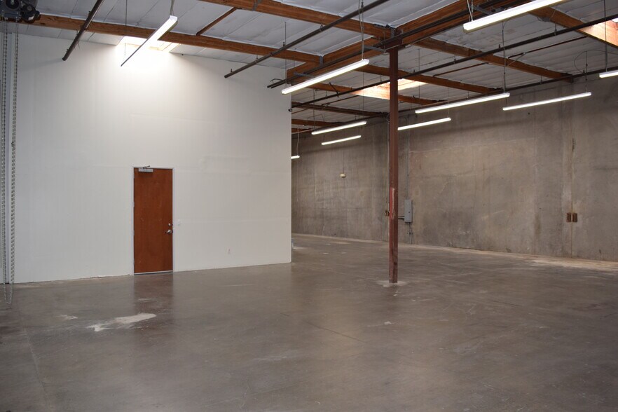 More Photos Of 572 Martin Ave, Rohnert Park Flex For Sale