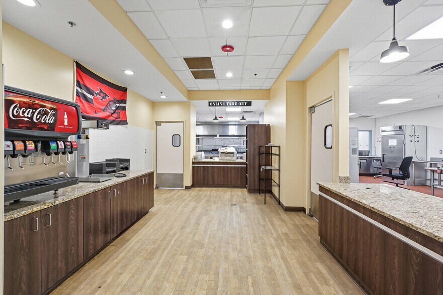 More Photos Of 20 W Adams St, Jacksonville Apartments For Lease