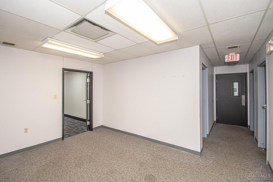 More Photos Of 200 Eaton Lewisburg Rd, Eaton Medical For Lease