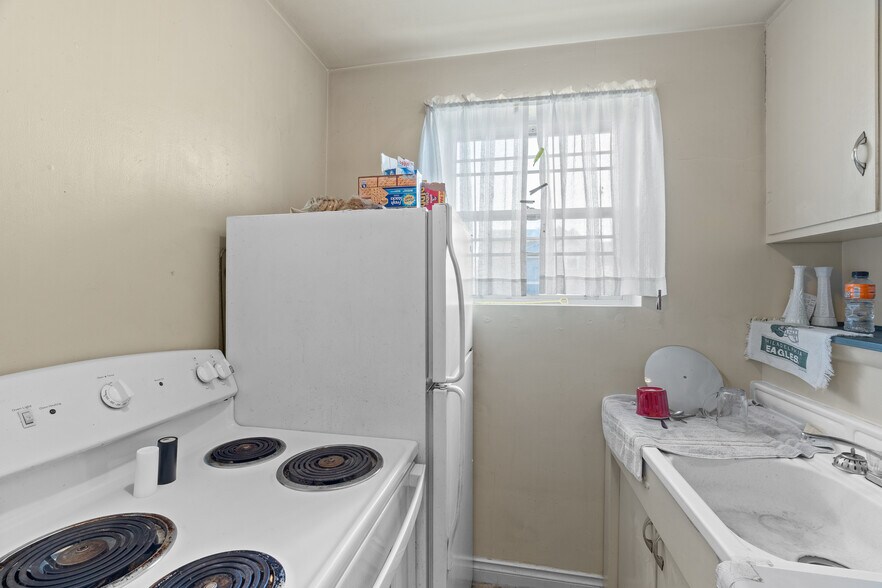 More Photos Of 903 W Spofford Ave, Spokane Apartments For Sale