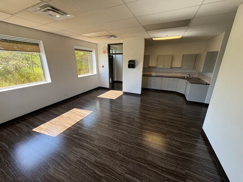 More Photos Of 3201 84th Ave NW, Strathcona County Manufacturing For Lease