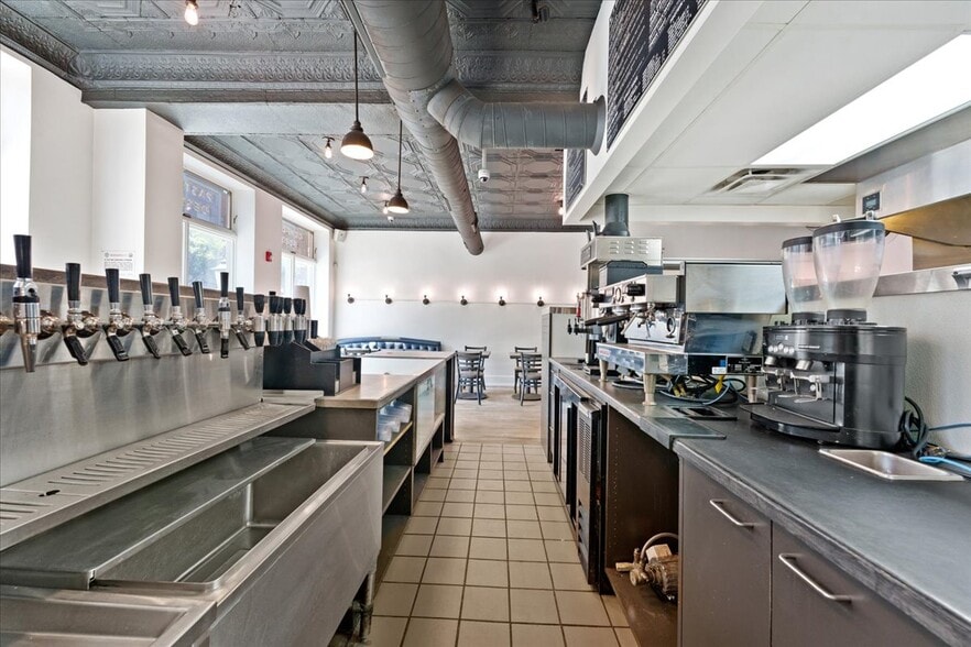More Photos Of 1500 Race St, Cincinnati Apartments For Lease