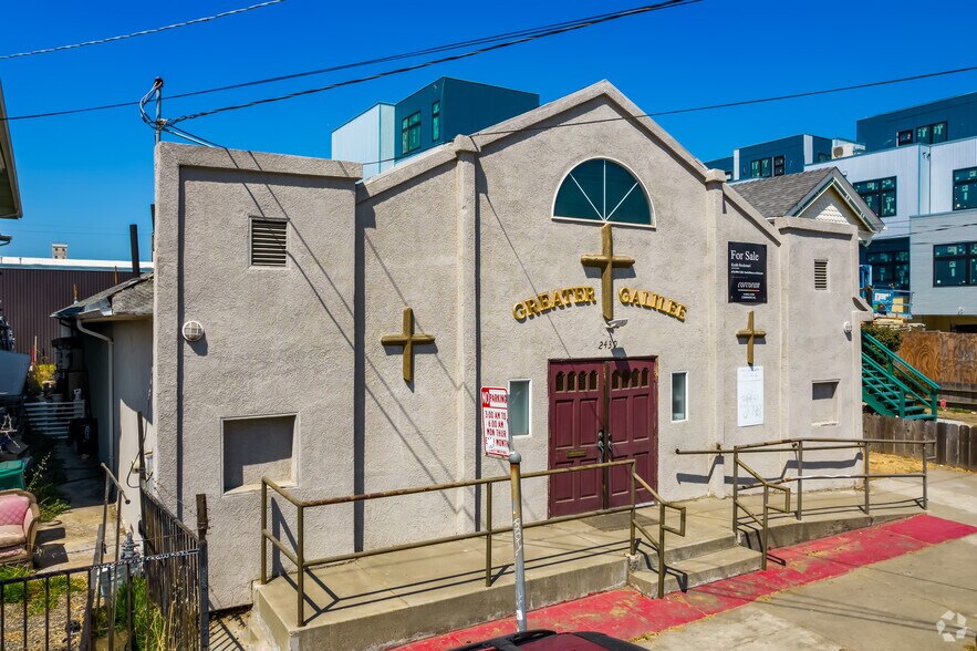 Primary Photo Of 2439 Adeline St, Oakland Religious Facility For Sale