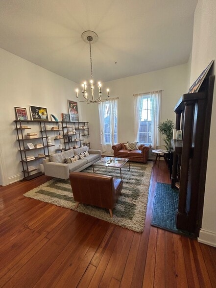 More Photos Of 1307 6th Ave N, Nashville Office For Lease