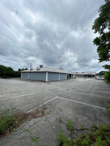 More Photos Of 441 tucker street, Fall River Restaurant For Lease