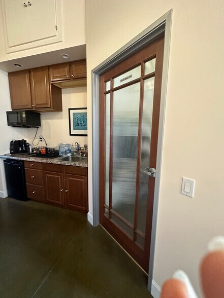 More Photos Of 1108 Sartori Ave, Torrance Office Residential For Sale