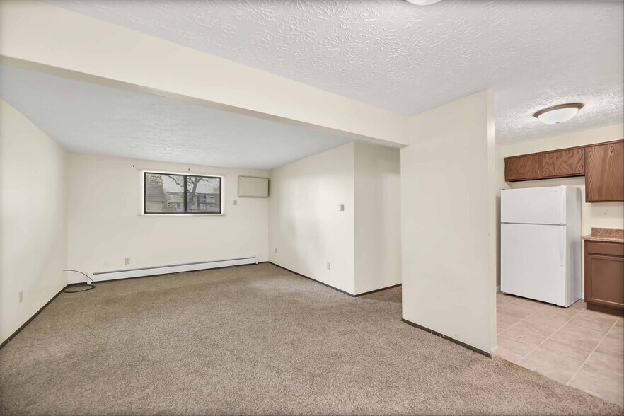 More Photos Of 2612 Pioneer Trl, Sandusky Apartments For Sale