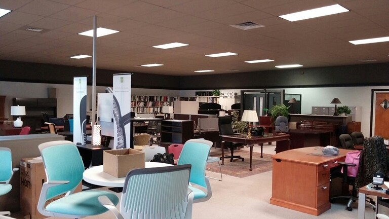 More Photos Of 2415 Mcdonough St, Joliet Warehouse For Lease