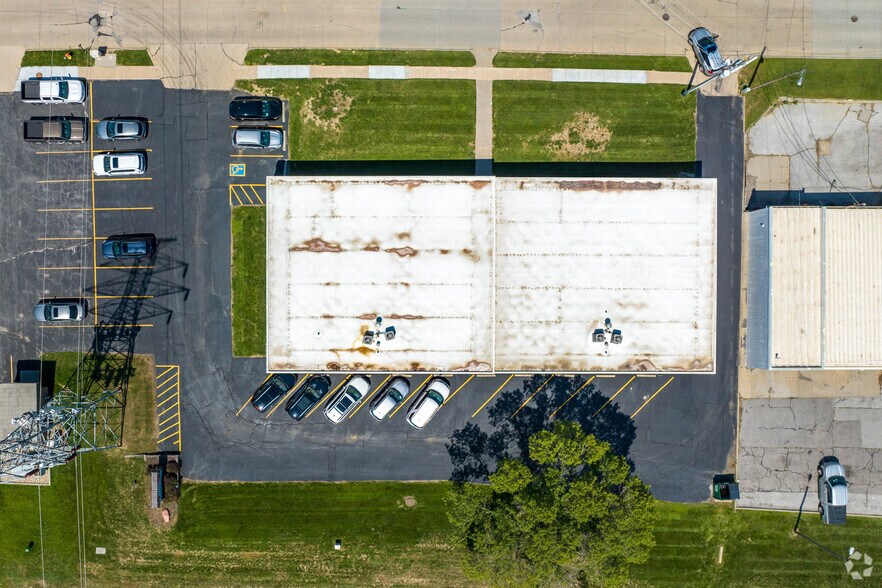 More Photos Of 12305-12309 Gold St, Omaha Medical For Lease