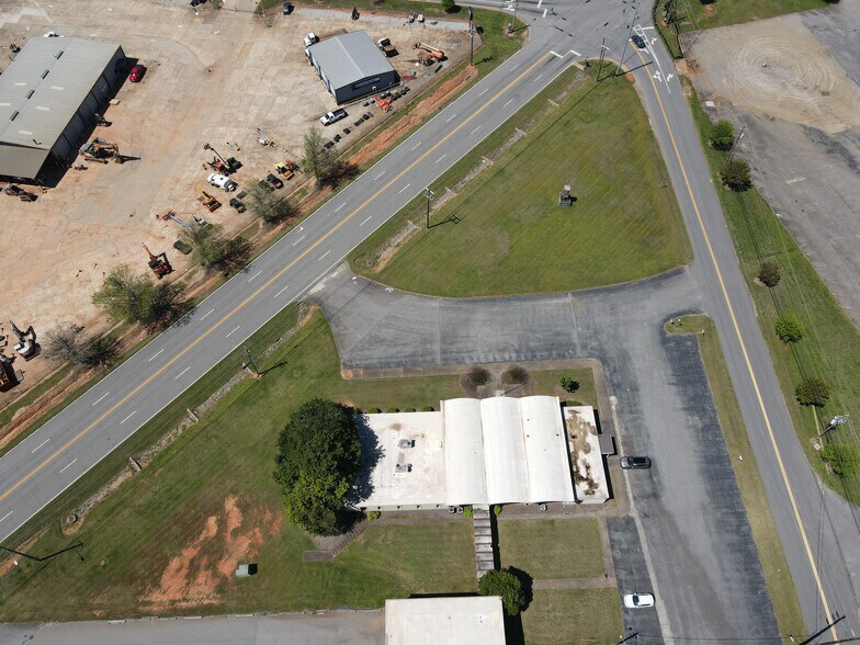 More Photos Of 110 Newton Bridge Rd, Athens Warehouse For Lease