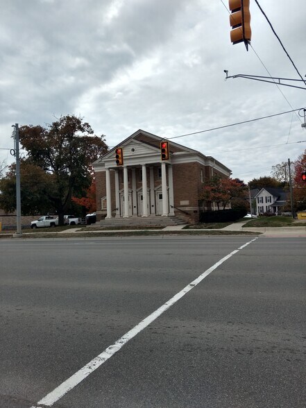 More Photos Of 71 S Washington St, Oxford Religious Facility For Lease