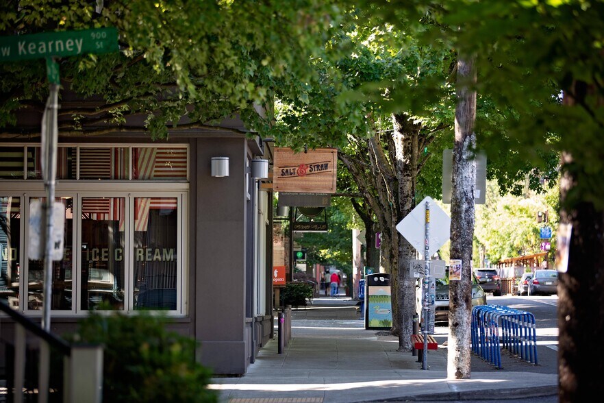 More Photos Of 1650 NW 23rd Ave, Portland Apartments For Lease