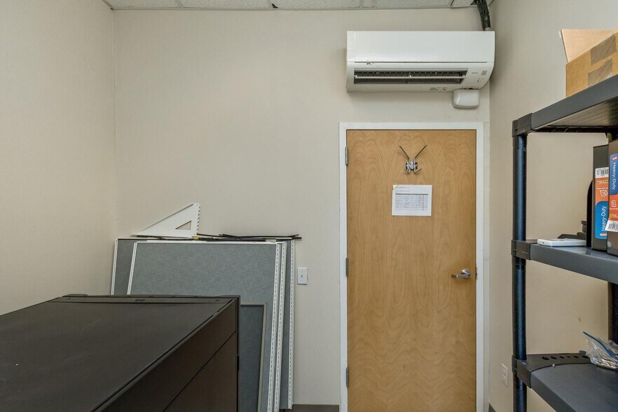 More Photos Of 56 College St, Asheville Office For Lease