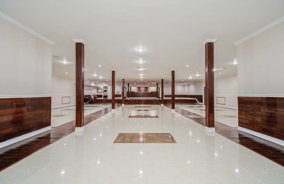 More Photos Of 11411 Homestead Rd, Houston Religious Facility For Sale