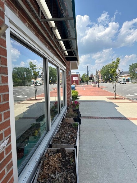More Photos Of 233 Main St, Nashua Restaurant For Lease