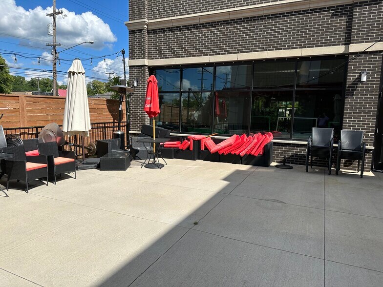 More Photos Of 1 Carlton Ave SE, Grand Rapids Apartments For Lease